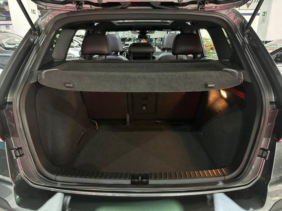 /en/city/cate-car-used-car/volkswagen-taos-2023-1-4-250-tsi-total-flex-highline-automatic-48213639751141376/-9