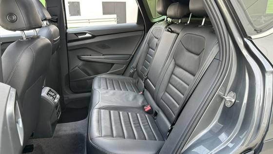 /en/city/cate-car-used-car/volkswagen-taos-2023-1-4-250-tsi-total-flex-highline-automatic-48213639751141376/-15
