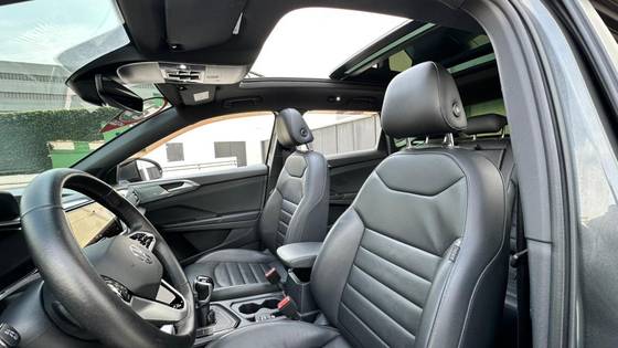 /en/city/cate-car-used-car/volkswagen-taos-2023-1-4-250-tsi-total-flex-highline-automatic-48213639751141376/-18