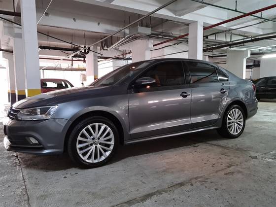 VOLKSWAGEN JETTA 1.4 16V TSI COMFORTLINE GASOLINA 4P TIPTRONIC