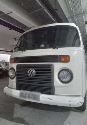 VOLKSWAGEN-KOMBI-2009