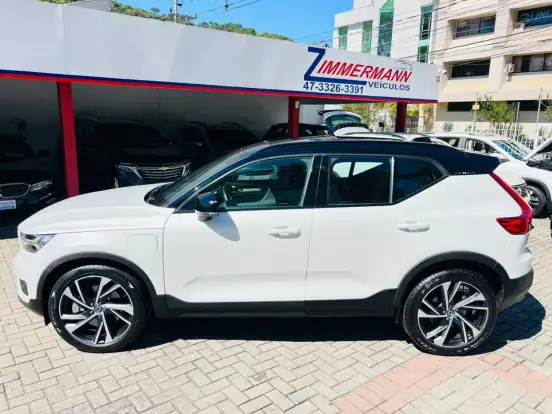 VOLVO-XC40-1.5 T5 RECHARGE R-DESIGN GEARTRONIC VOLVO-XC40-2020