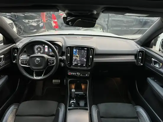VOLVO-XC40-1.5 T5 RECHARGE R-DESIGN GEARTRONIC VOLVO-XC40-2020
