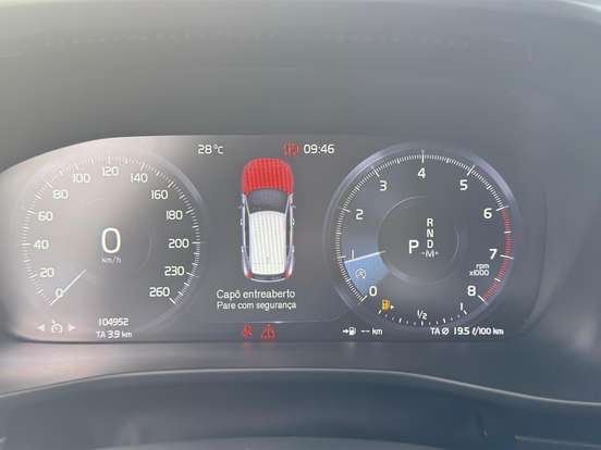VOLVO-XC40-2.0 T4 GASOLINA GEARTRONIC VOLVO-XC40-2018