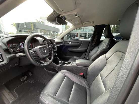 VOLVO-XC40-2.0 T4 GASOLINA GEARTRONIC VOLVO-XC40-2018