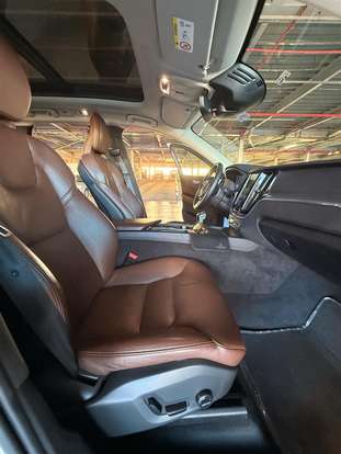 VOLVO-XC60-2.0 T5 GASOLINA MOMENTUM AWD GEARTRONIC VOLVO-XC60-2018