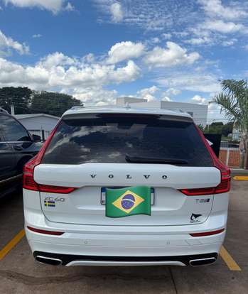 VOLVO-XC60-2019