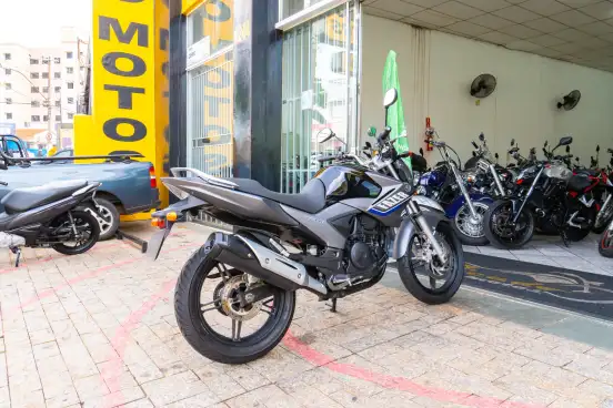 YAMAHA-FAZER 250IE LIMITED EDITION-2012