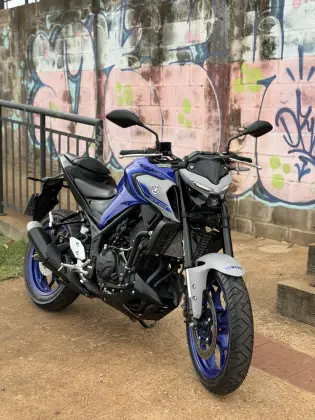 YAMAHA MT-03 ABS YAMAHA MT-03 ABS