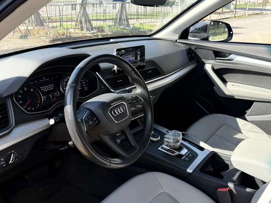 AUDI-Q5-2019