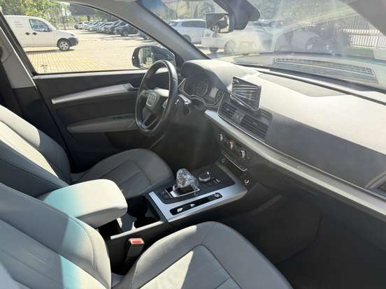 AUDI-Q5-2019