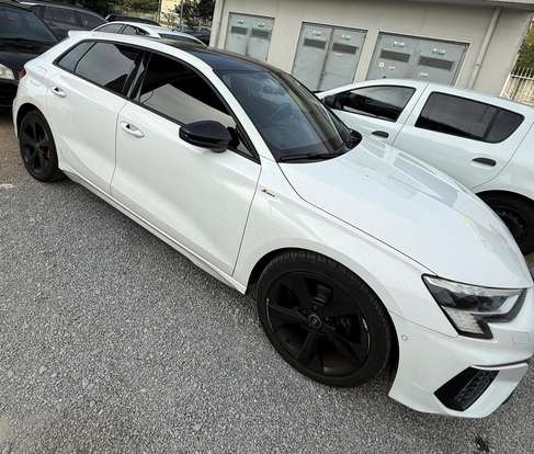AUDI-A3-2021
