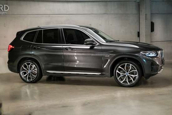 BMW-X3-2022