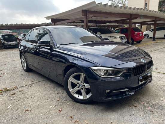 BMW-320i-2015