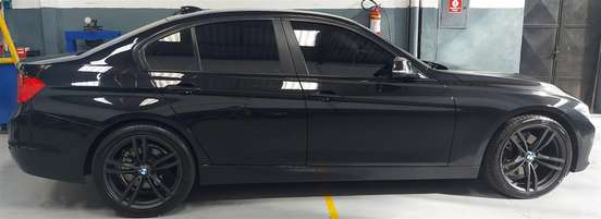 BMW-328i-2012