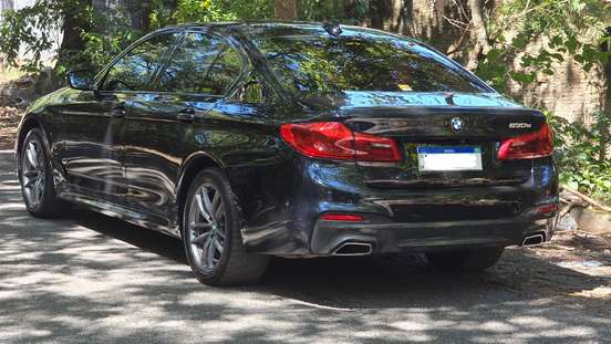 BMW-530e-2019