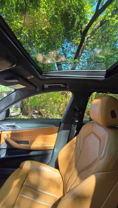 BMW-530e-2019
