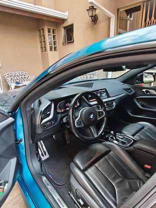 BMW-M 235i-2022