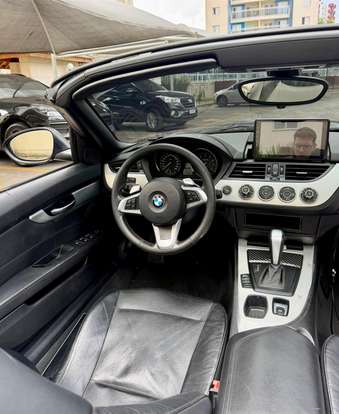 BMW-Z4-2.5 I6 GASOLINA SDRIVE23I AUTOMÁTICO BMW-Z4-2010