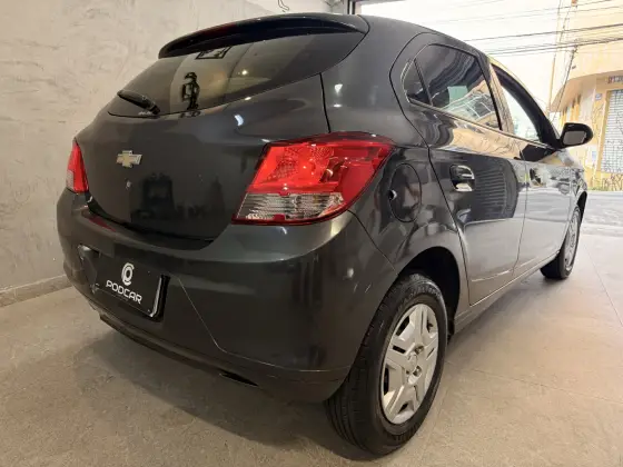CHEVROLET ONIX 1.0 MPFI LT 8V FLEX 4P MANUAL CHEVROLET ONIX 1.0 MPFI LT 8V FLEX 4P MANUAL