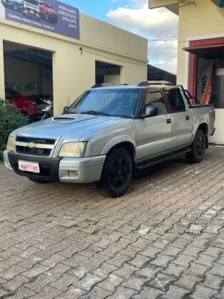 CHEVROLET S10 2.8 EXECUTIVE 4X4 CD 12V TURBO ELECTRONIC INTERCOOLER DIESEL 4P MANUAL CHEVROLET S10 2.8 EXECUTIVE 4X4 CD 12V TURBO ELECTRONIC INTERCOOLER DIESEL 4P MANUAL