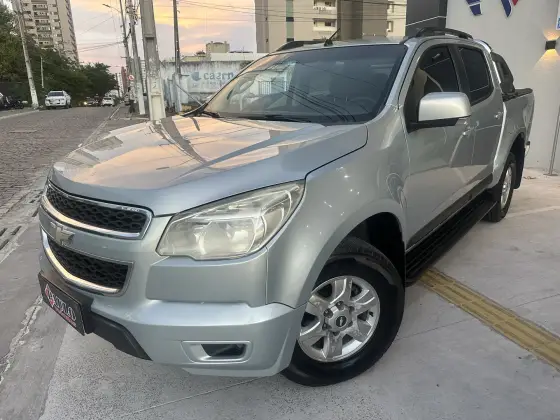 CHEVROLET S10 2.8 LT 4X4 CD 16V TURBO DIESEL 4P AUTOMÁTICO CHEVROLET S10 2.8 LT 4X4 CD 16V TURBO DIESEL 4P AUTOMÁTICO