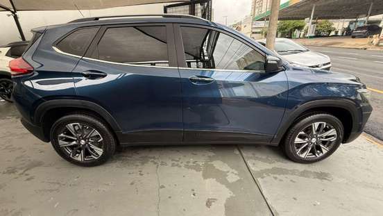 CHEVROLET-TRACKER-2024