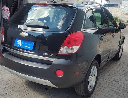 CHEVROLET-CAPTIVA-2011