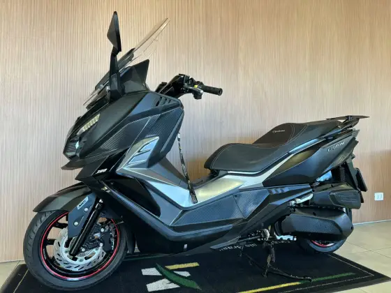 DAFRA CRUISYM 300 DAFRA CRUISYM 300