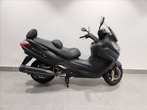 DAFRA MAXSYM 400i 