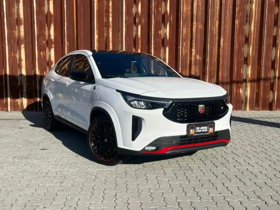 FIAT FASTBACK 1.3 TURBO 270 FLEX ABARTH AT6 FIAT FASTBACK 1.3 TURBO 270 FLEX ABARTH AT6