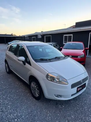 FIAT PUNTO 1.4 ATTRACTIVE 8V FLEX 4P MANUAL