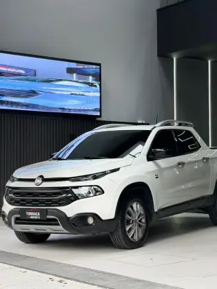 FIAT TORO 2.0 16V TURBO DIESEL VOLCANO 4WD AT9 FIAT TORO 2.0 16V TURBO DIESEL VOLCANO 4WD AT9