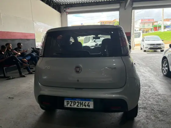 FIAT UNO 1.0 FIREFLY FLEX DRIVE 4P MANUAL