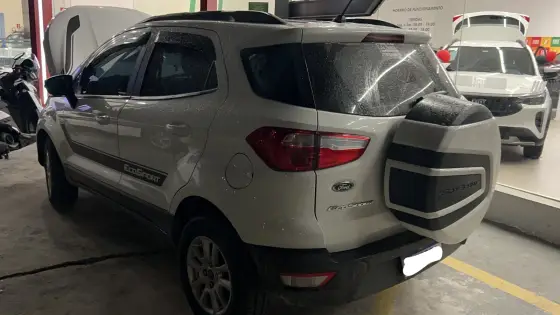 FORD ECOSPORT 1.5 TI-VCT FLEX SE AUTOMÁTICO
