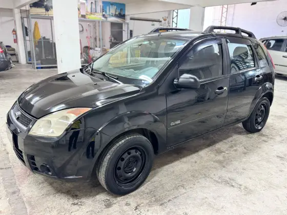 FORD FIESTA 1.0 MPI HATCH 8V FLEX 4P MANUAL FORD FIESTA 1.0 MPI HATCH 8V FLEX 4P MANUAL