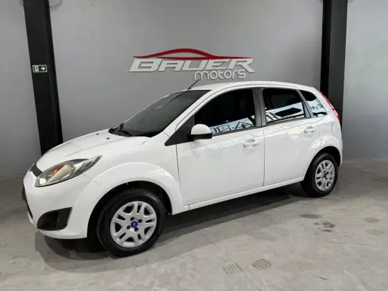 FORD FIESTA 1.6 MPI HATCH 8V FLEX 4P MANUAL FORD FIESTA 1.6 MPI HATCH 8V FLEX 4P MANUAL