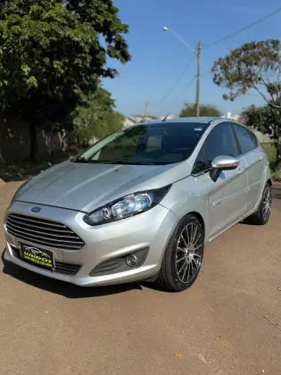 FORD FIESTA 1.6 SE PLUS HATCH 16V FLEX 4P POWERSHIFT