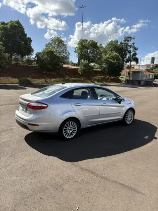 FORD FIESTA 1.6 TITANIUM SEDAN 16V FLEX 4P POWERSHIFT