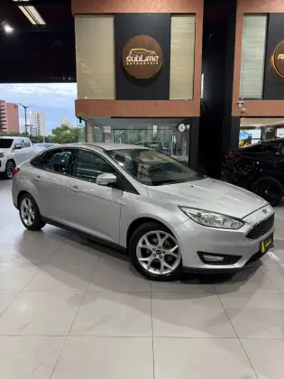 FORD FOCUS 2.0 SE FASTBACK 16V FLEX 4P POWERSHIFT