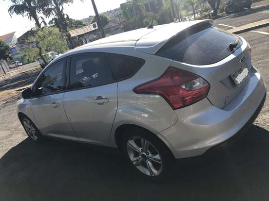 FORD-FOCUS-2014