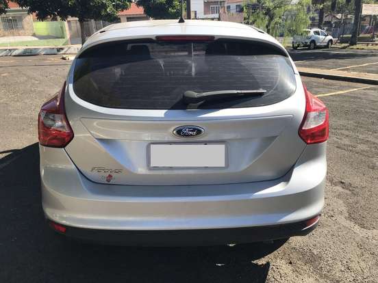 FORD-FOCUS-2014