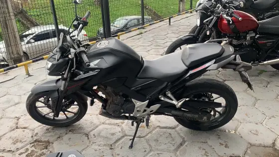 HONDA CB 300F TWISTER CBS 