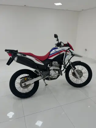 HONDA XRE 300 ABS HONDA XRE 300 ABS