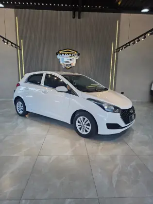 HYUNDAI HB20 1.0 COMFORT 12V FLEX 4P MANUAL HYUNDAI HB20 1.0 COMFORT 12V FLEX 4P MANUAL
