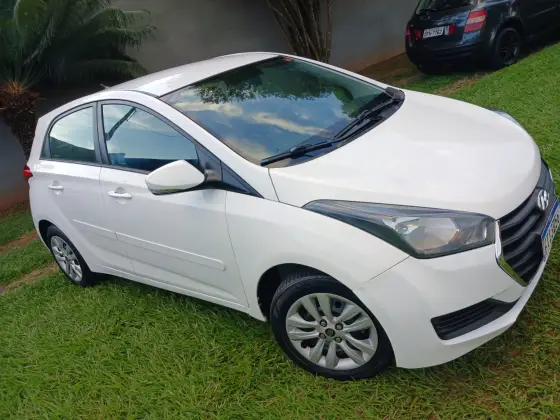 HYUNDAI HB20 1.0 COMFORT 12V FLEX 4P MANUAL HYUNDAI HB20 1.0 COMFORT 12V FLEX 4P MANUAL