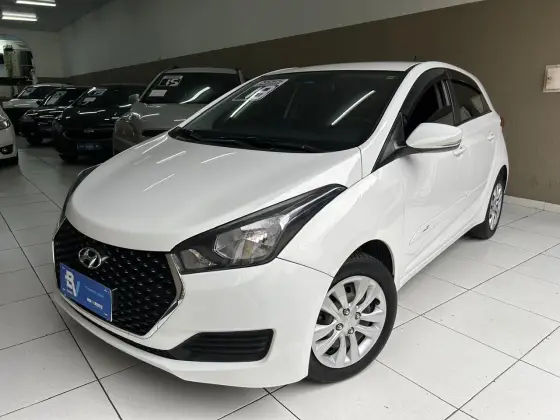 HYUNDAI HB20 1.0 COMFORT PLUS 12V FLEX 4P MANUAL HYUNDAI HB20 1.0 COMFORT PLUS 12V FLEX 4P MANUAL
