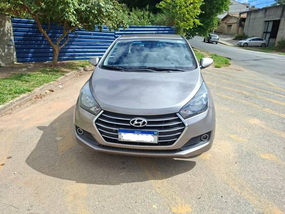 HYUNDAI HB20S 1.6 COMFORT PLUS 16V FLEX 4P MANUAL