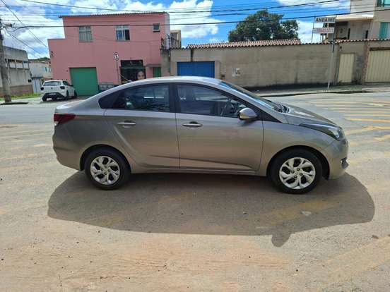 HYUNDAI-HB20S-2016