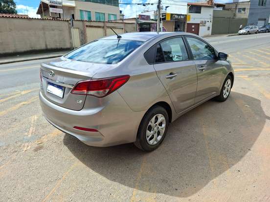 HYUNDAI-HB20S-2016